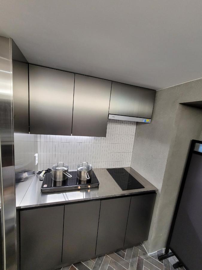 Kozayo Hongdae Hostel Сеул Экстерьер фото